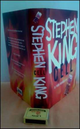 STEPHEN KING - CELL - 15CMX24 - HARDCOVER  FIRST BRITISH EDITION - CONDITION: LIKE NEW
