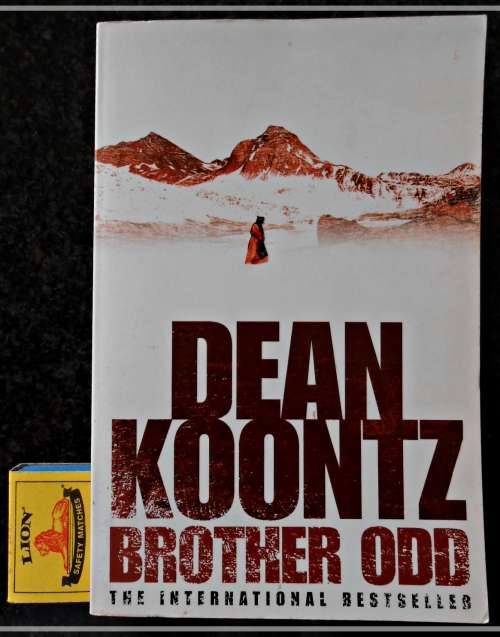 BROTHER ODD ny Dean Koontz - Large Softcover - UK Edition - In Very Good Condition !