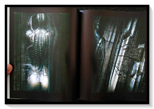 H.R. GIGER - Very Large Hardcover - +- 300 Pages - The penultimate Book on Giger - 25th Anniversary