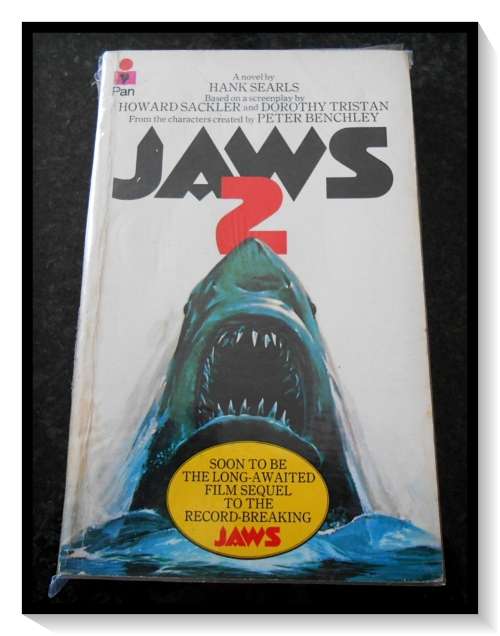 JAWS 2 A Novel by HANK SEARLS - Paperback Collectible - A PAN Book - In Good Condition See PICS