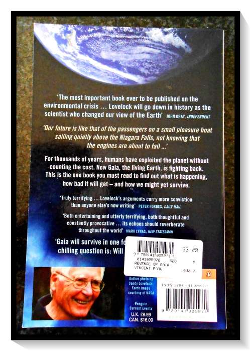 JAMES LOVELOCK: THE REVENGE OF GAIA - PENGUIN BOOKS - CONDITION: VG+