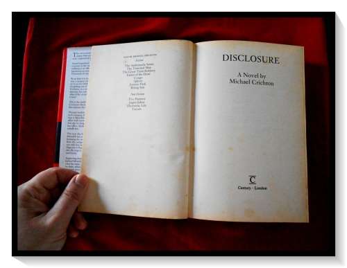 MICHAEL CRICHTON: Disclosure - Hardcover - 1994 - FIRST UK EDITION - CENTURY - Good Condition*