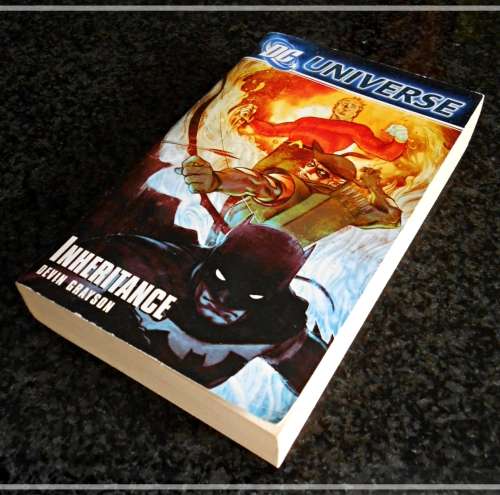 DC UNIVERSE - INHERITANCE BY DEVIN GRAYSON - WARNER June 2006 1st Printing USA