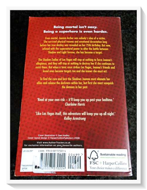 VICKY PETTERSSON The Taste of NIght - HarperVoyager Paperback 2008 - 440pages