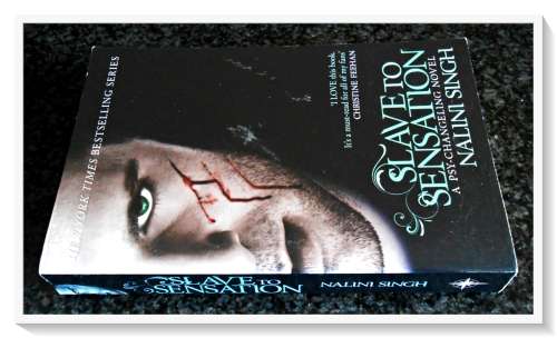 NALINI SINGH - Slave to Sensation - New Paperback - 2010 - GOLLANCZ Pub.