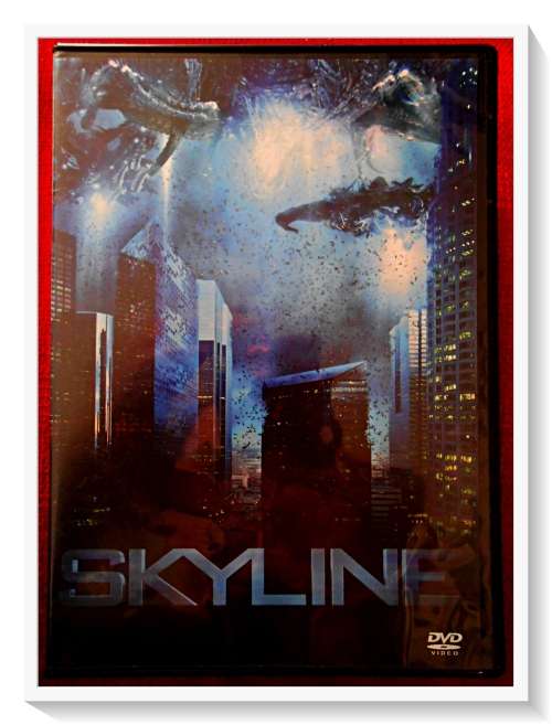 SKYLINE - DVD - Alien/Sci-Fi - 2-13 VL - Disc & Cover in Excellent Condition*