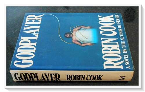 Robin Cook: Godplayer - Large Hardcover - 1st British Edition - Macmillan - 1983 Condition: B