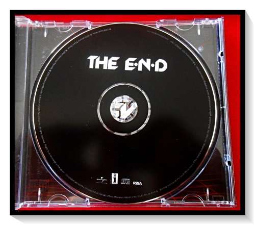 Black Eyed Peas: The End - RISA - 2009 - Both Disc & Booklet in Very Good Condition*