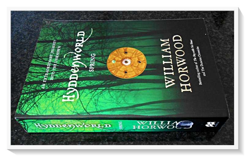 William Horwood: Hyddenworld - Spring - Large Softcover - Condition: B (Good)