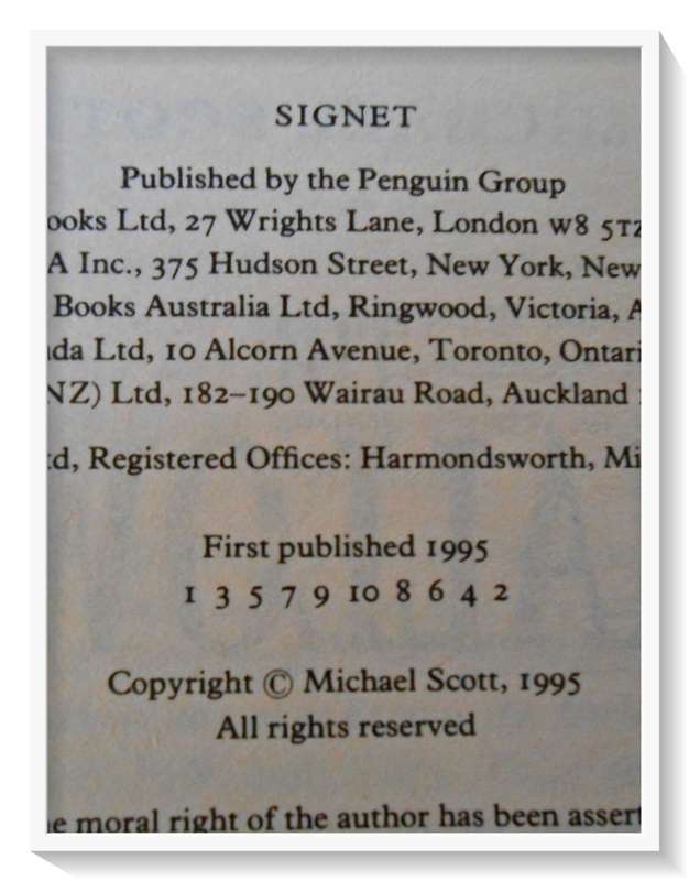 MICHAEL SCOTT: The Hallows - Horror - 1995 - First SIGNET Ed. Condition: B+