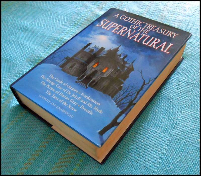 A GOTHIC TREASURY OF THE SUPERNATURAL - Hardcover - Leopard Books 1996 - Condition: A Excellent*