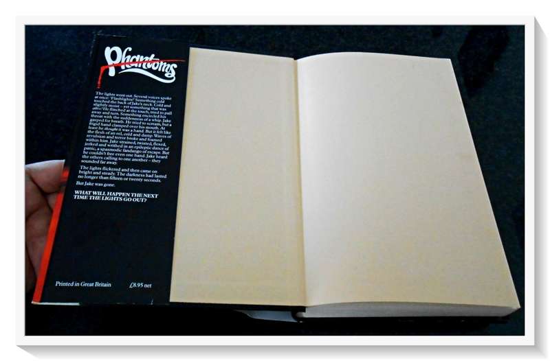 Phantoms by DEAN R. KOONTZ - First British Edition - 1983 - Horror - W.H. Allen - Condition: B+