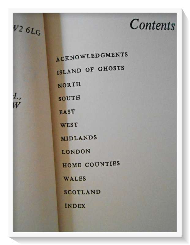 The GhostHunters Road Book by John Harries - 1974 - Published by LETTS - Rare Find B+ Condition*