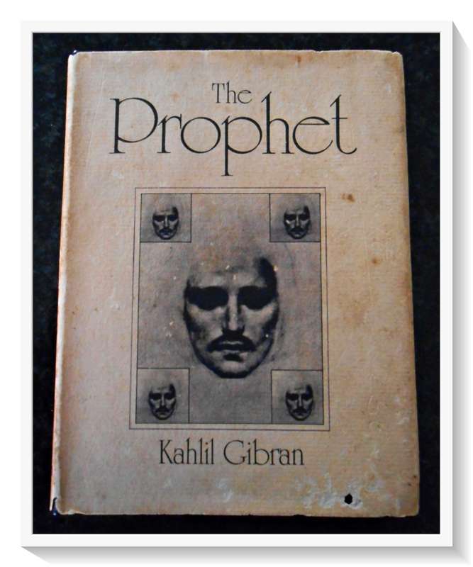 The Prophet by Kahlil Gibran - HEINEMANN:LONDON - 1972 - Hardcover: Condition: (B)