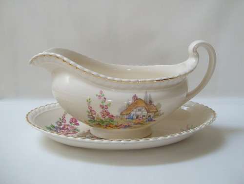 VINTAGE JOHNSON BROTHERS 'OLD ENGLISH' SAUCE BOAT & UNDER-PLATE c1930's-1950's