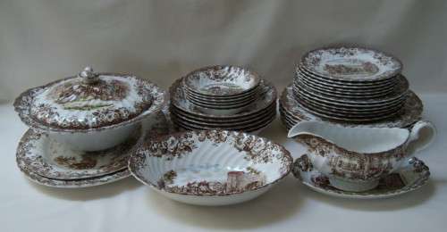VINTAGE JOHNSON BROS 'COACHING SCENES' 57pc DINNER SERVICE & TEA SET ~ Personal Collection Only!!!