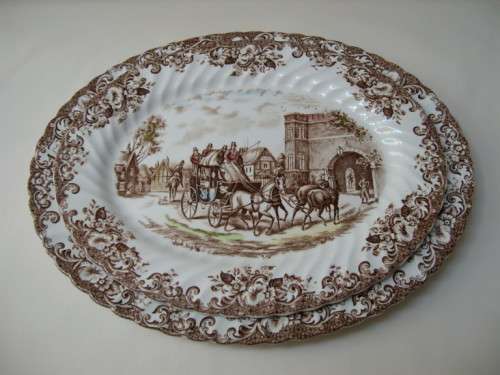 VINTAGE JOHNSON BROS 'COACHING SCENES' 57pc DINNER SERVICE & TEA SET ~ Personal Collection Only!!!