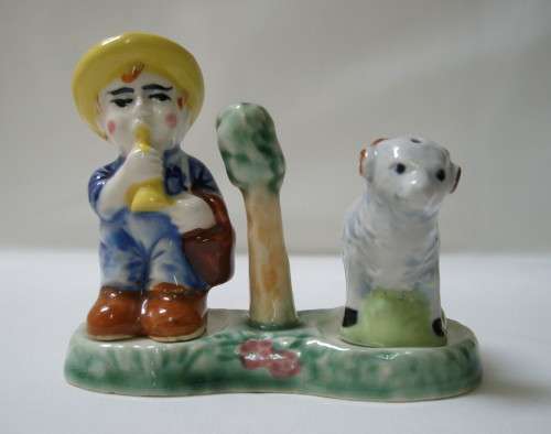VINTAGE SHEPHERD SALT & PEPPER CRUET SET c1940's