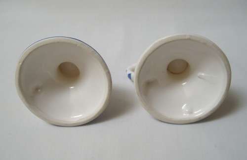 PAIR OF VINTAGE DELFT-STYLE ORNAMENTAL CHAMBER CANDLESTICKS
