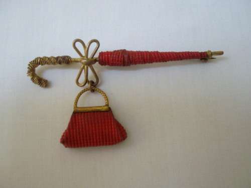 VINTAGE UMBRELLA & HANDBAG COSTUME JEWELLERY BROOCH c1960's