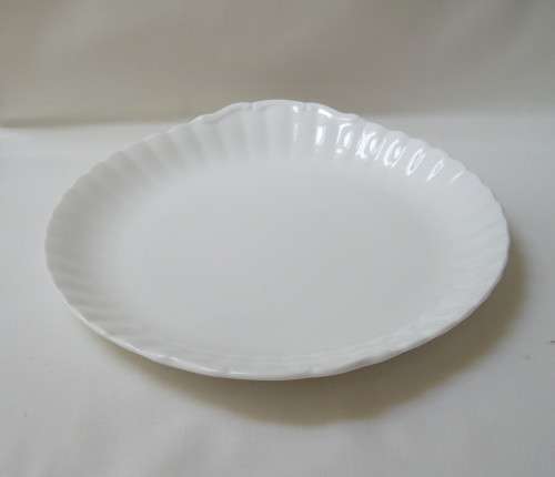 VINTAGE ROYAL ALBERT 'REVERIE' 24.5cm CAKE PLATE