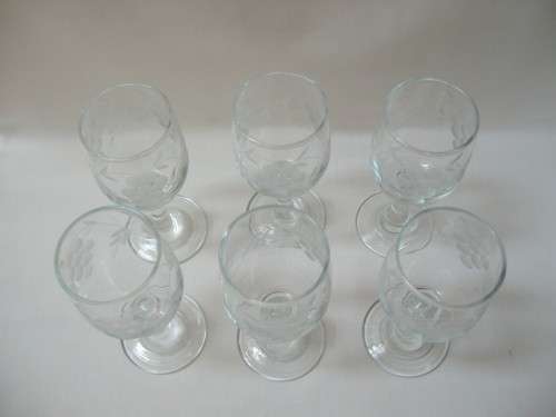 SIX VINTAGE FRENCH GRAPE PATTERN SHERRY GLASSES