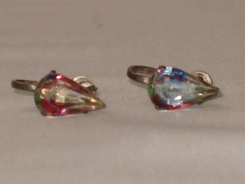 VINTAGE PAIR AURORA BOREALIS CRYSTAL SCREW-ON EARRINGS
