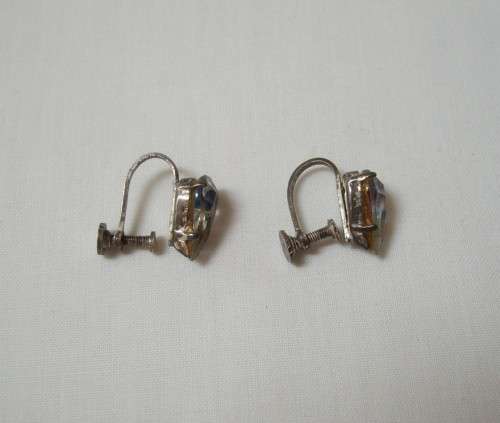 VINTAGE PAIR AURORA BOREALIS CRYSTAL SCREW-ON EARRINGS