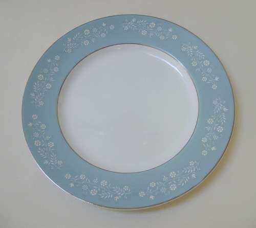 VINTAGE GRINDLEY SATIN WHITE 'MILLE FLEURS' 25.5cm DINNER PLATE c1960's ~ Hairline & Crazing!!!