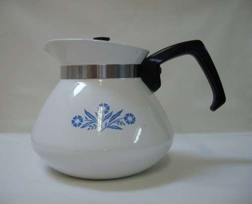 CORNING WARE BLUE CORNFLOWER MODEL P-104 TEAPOT