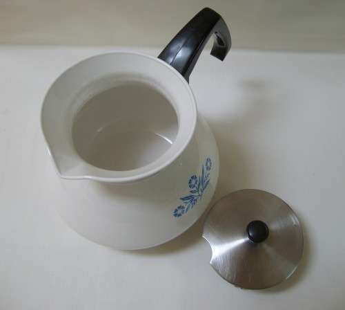 CORNING WARE BLUE CORNFLOWER MODEL P-104 TEAPOT
