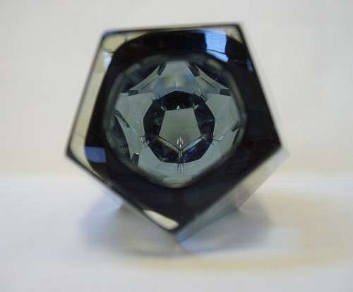 VINTAGE SCANDINAVIAN or MURANO FACETED ART GLASS 19cm PENTAGONAL VASE