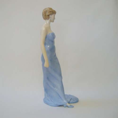ROYAL DOULTON DIANA - PRINCESS OF WALES HN5061 22.5cm FIGURINE c2007