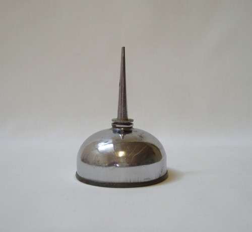 VINTAGE CHROME-PLATED MINIATURE OILCAN