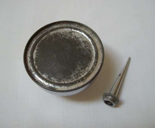 VINTAGE CHROME-PLATED MINIATURE OILCAN