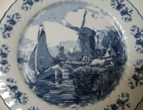SET OF SIX VINTAGE OUDE MOLEN DELFT BLUE 'WINDMILL' 25cm DINNER PLATES ~ General Wear!!!
