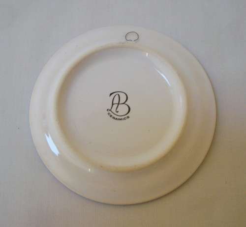 VINTAGE AB CERAMICS 'ROMANTIC COUPLE' 9.5cm MINIATURE PLATE