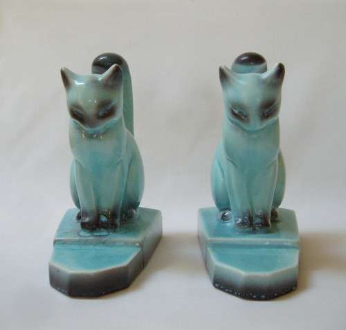 PAIR OF VINTAGE GERMAN CAT FIGURINES ~ One Restored Tail!