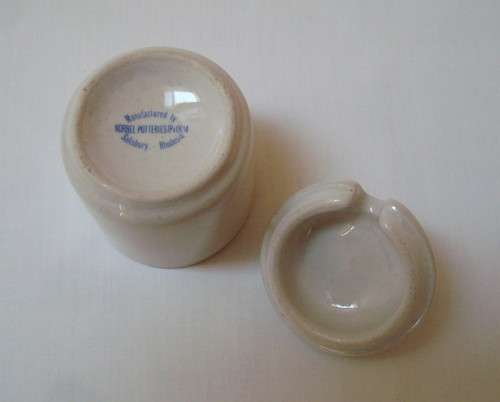 VINTAGE RHODESIAN NORBEL POTTERIES MUSTARD POT & LID