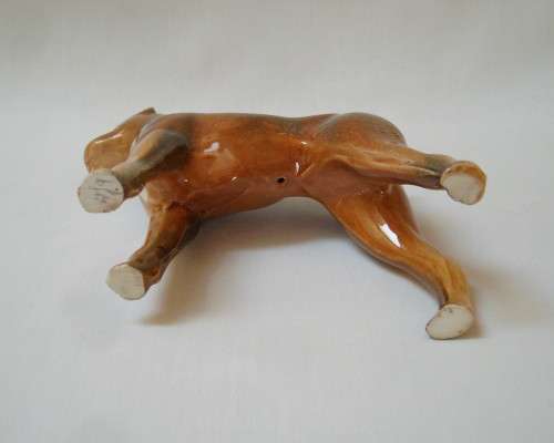VINTAGE CERAMIC BOXER FIGURINE