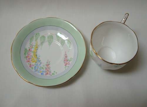 VINTAGE SHORE & COGGINS BELL CHINA PATTERN 4480 DEMITASSE COFFEE DUO c1940s ~ Cup Stained!