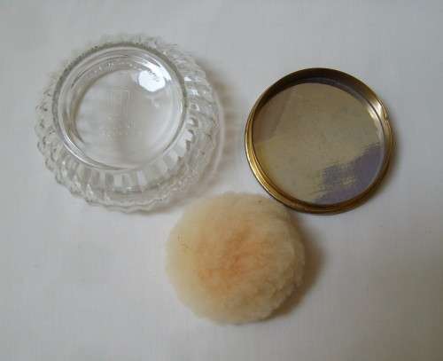VINTAGE REGENT PRODUCTS GLASS POWDER BOWL & COVER