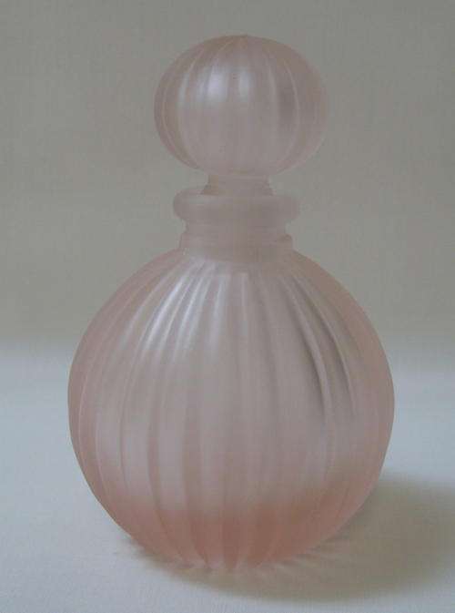 PINK SATIN GLASS PERFUME BOTTLE