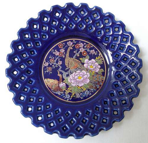 JAPANESE PIERCED 'PEACOCK' PLATE