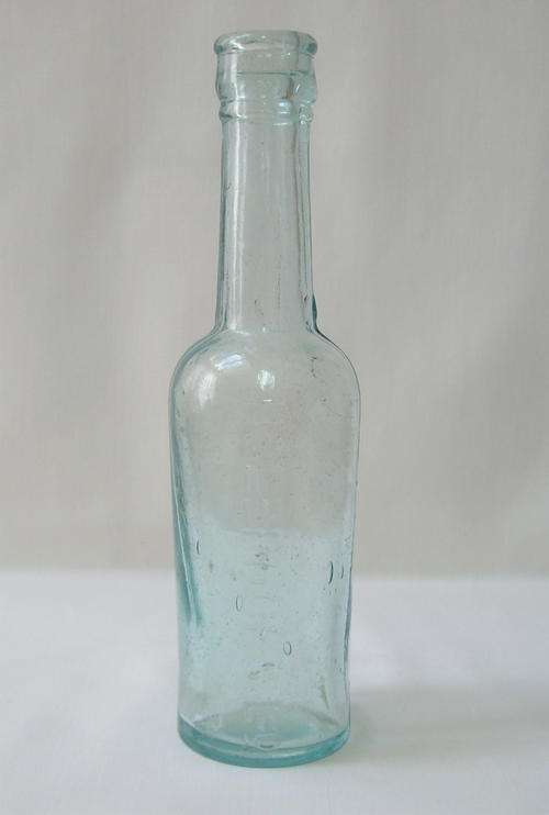 ANTIQUE HOLBROOK'S LTD WORCESTERSHIRE SAUCE BOTTLE