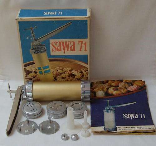 VINTAGE SAWA 71 SWEDISH COOKIE PRESS c1950's-1960's
