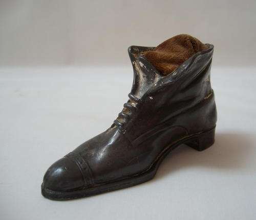 VINTAGE PEWTER SHOE PINCUSHION