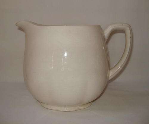 VINTAGE NEW HALL HANLEY MILK JUG c1951-1956