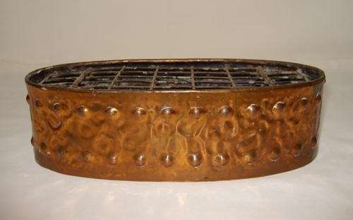 VINTAGE RICHARD MEAD HAMMERED COPPER OVAL FLOWER TROUGH VASE c1960's