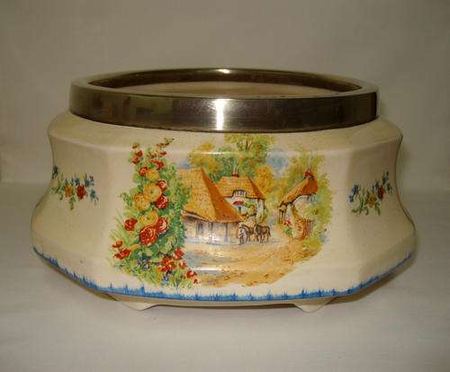 VINTAGE CORONET WARE FRUIT BOWL c1921-1930 ~ Chipped!